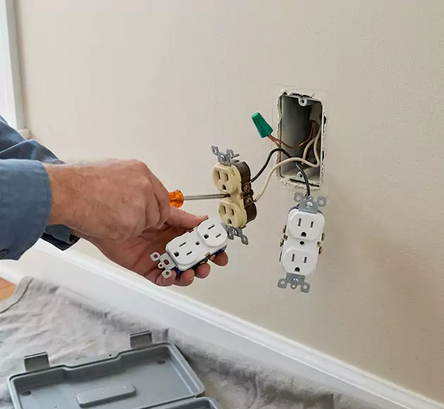 Professional Outlet Replacement: Your Local Swap-Out Team in Titusville, FL